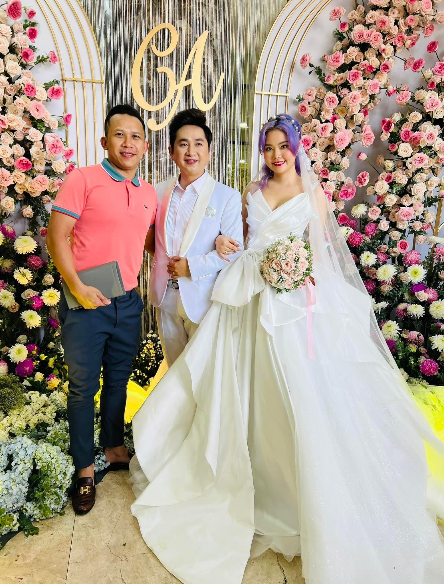 Đám cưới ca sĩ Bằng Cường – Bảo Anh: Cô dâu nổi bật với màu tóc tím - 5