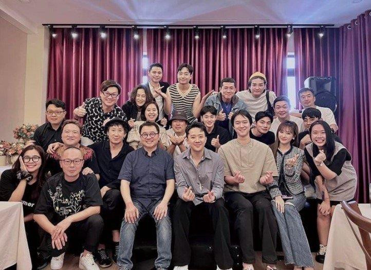 Doanh thu 'Nhà bà nữ' đạt 400 tỷ đồng: Ngày vượt mặt 'Bố già' không còn xa - 2