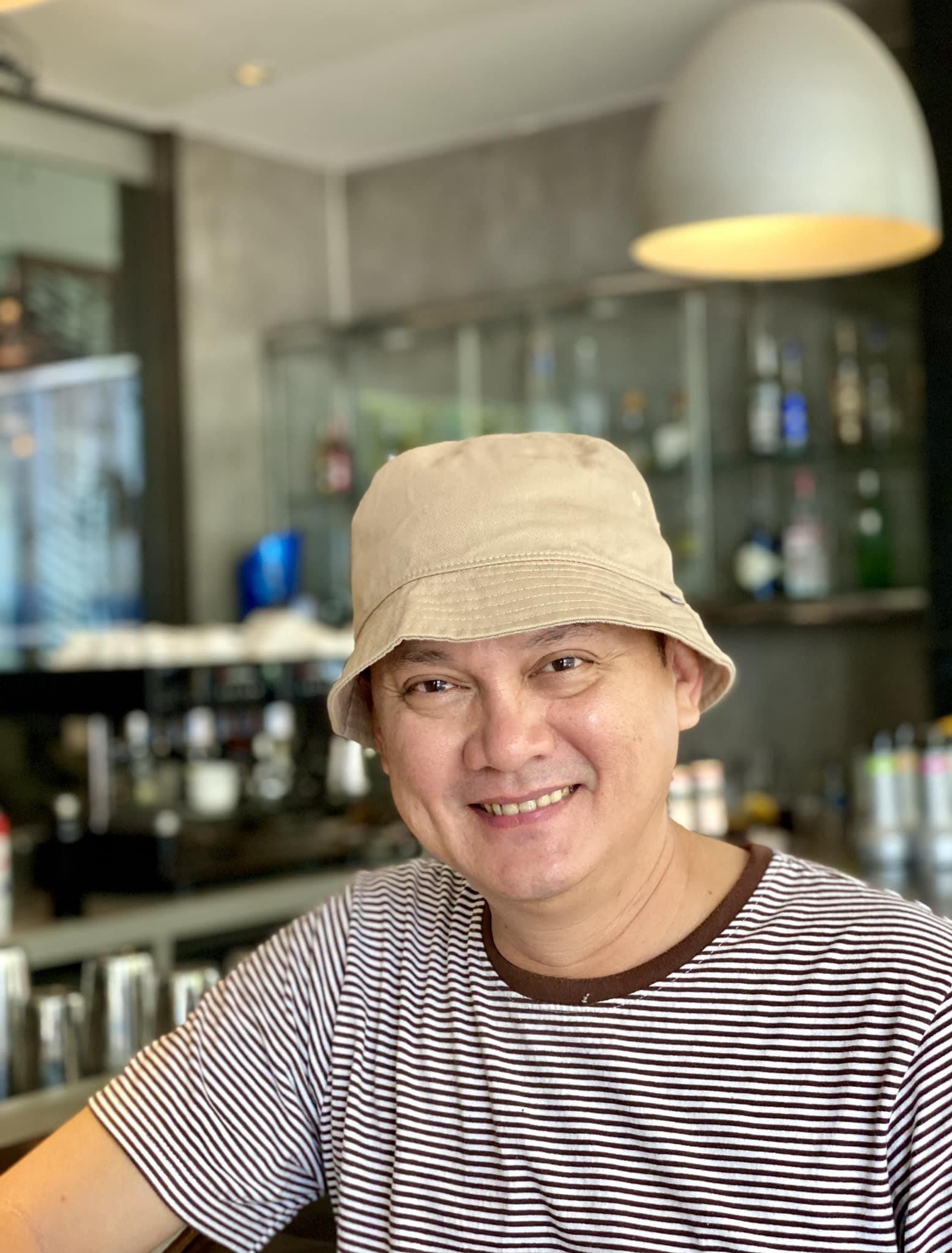 NSƯT Hữu Châu hạnh phúc với món quà ý nghĩa của khán giả vào sáng sớm - 2