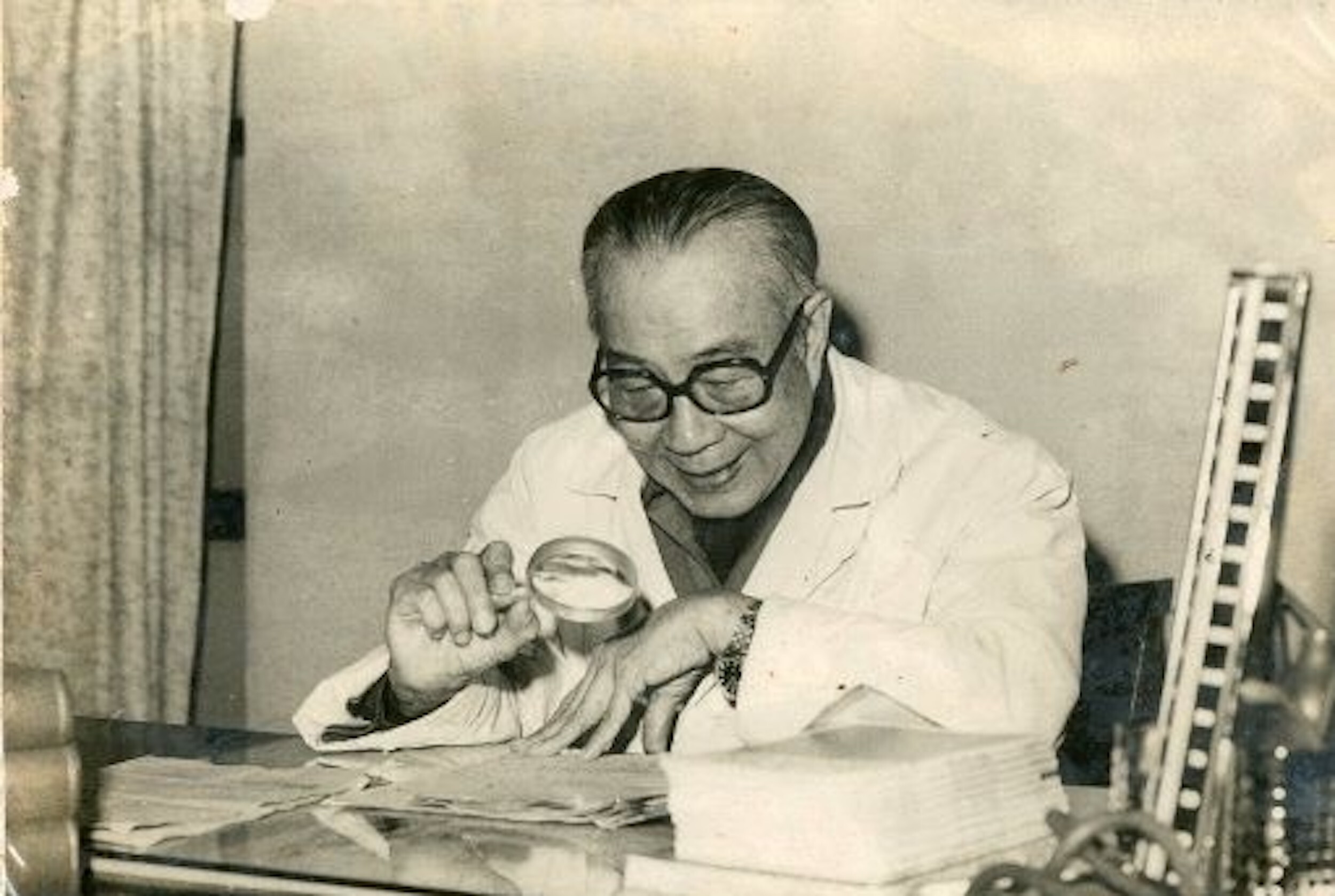 Vị bác sĩ nào từng xin thôi chức Thứ trưởng Y tế để chuyên tâm nghiên cứu y học? - 3