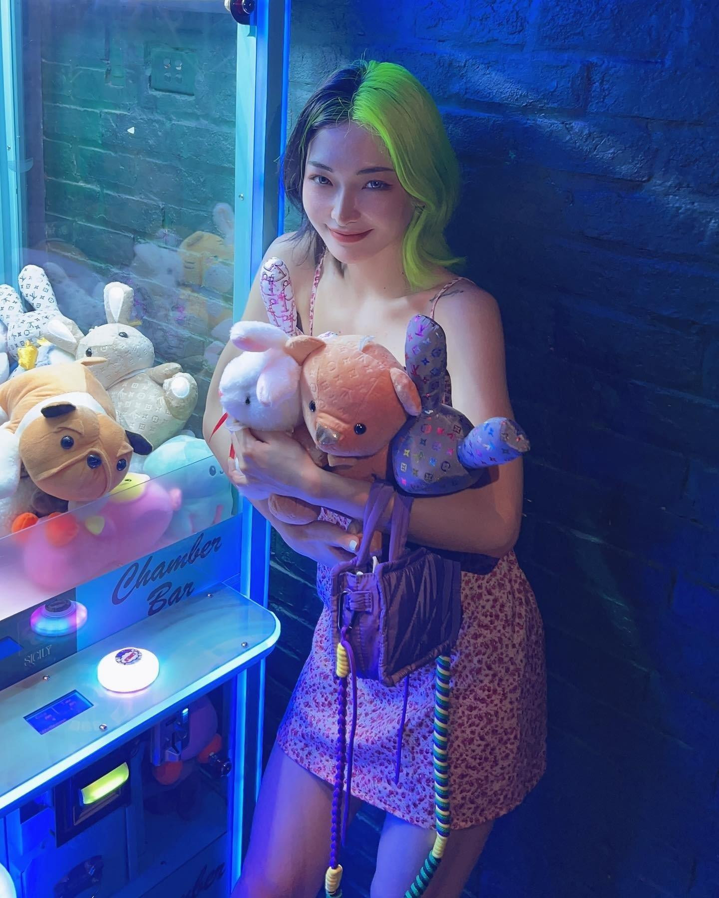 Tikka Hoàng Hiền: Từ tuổi thơ gây sốc đến Hot TikTok 1,5 triệu người theo dõi - 2