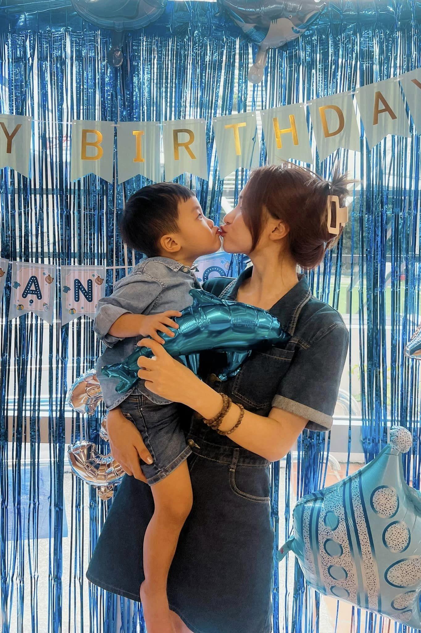 Bị đồn có ‘người mới’, Hòa Minzy bức xúc lên tiếng - 2