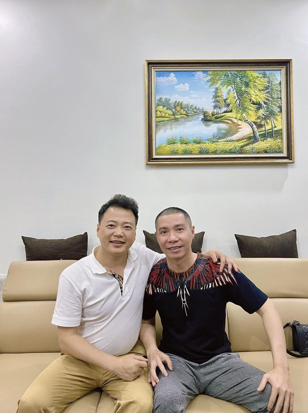 Phương Oanh và Shark Bình diện đồ đôi đến thăm 'bố Tuấn' Công Lý - 6