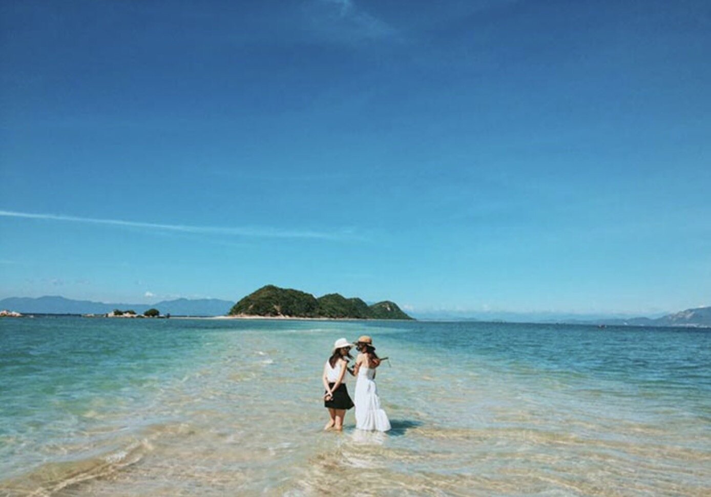 8 bãi biển đẹp nhất Việt Nam nên đi vào hè này - 6