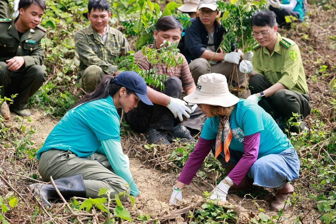 H’Hen Niê chia sẻ hành động ý nghĩa kỷ niệm 5 năm đăng quang hoa hậu - 2