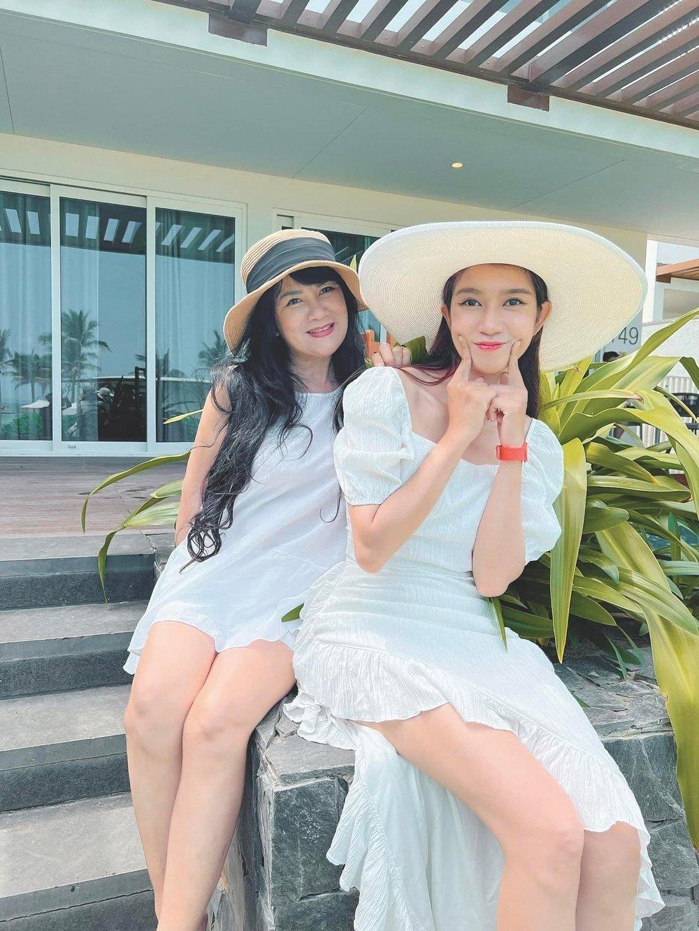 Bất ngờ trước nhan sắc xinh đẹp của ‘bà mẹ 4 con’ Minh Hà - 4