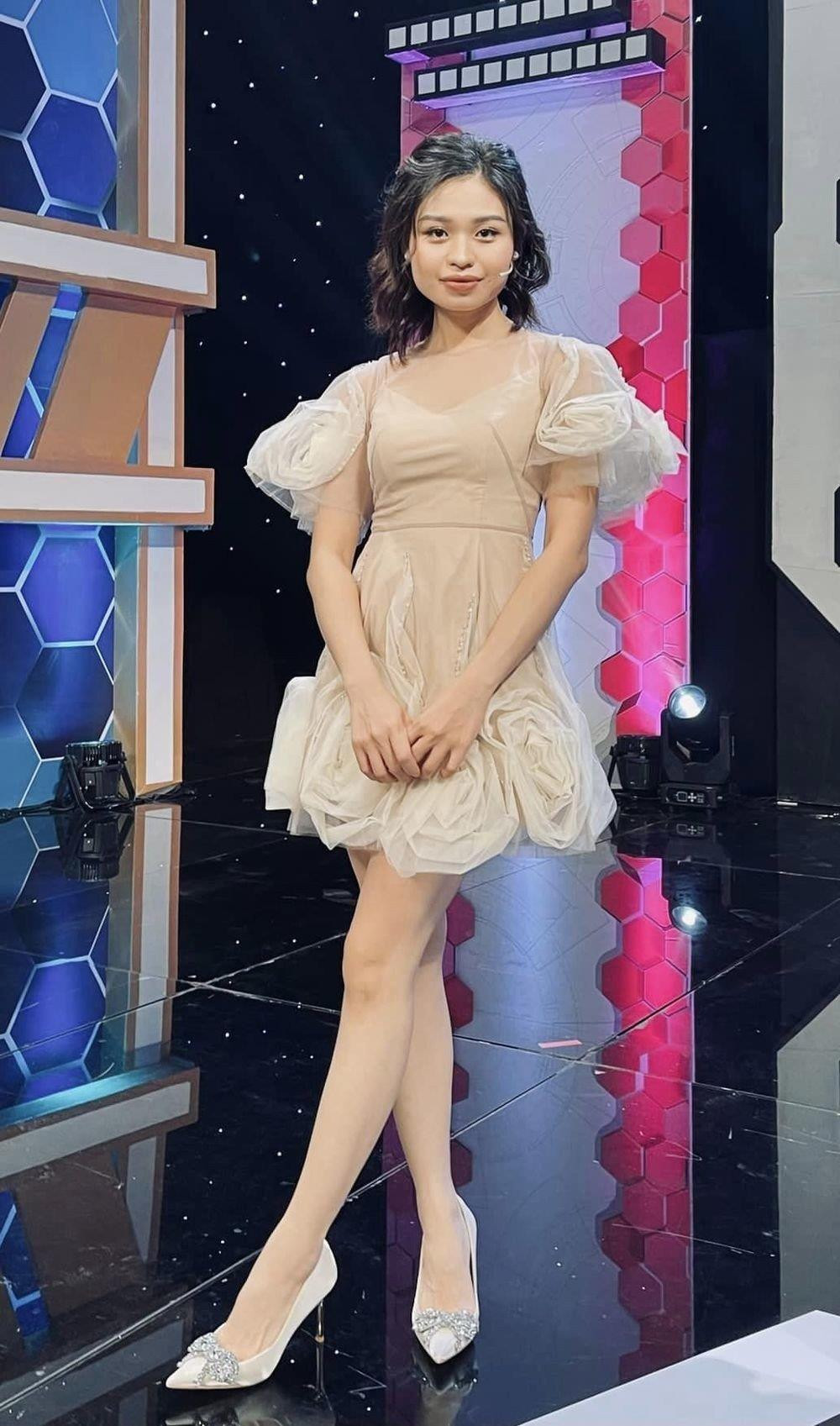 Lê Lộc thử sức với tạo hình mới, cá tính pha chút nổi loạn - 4