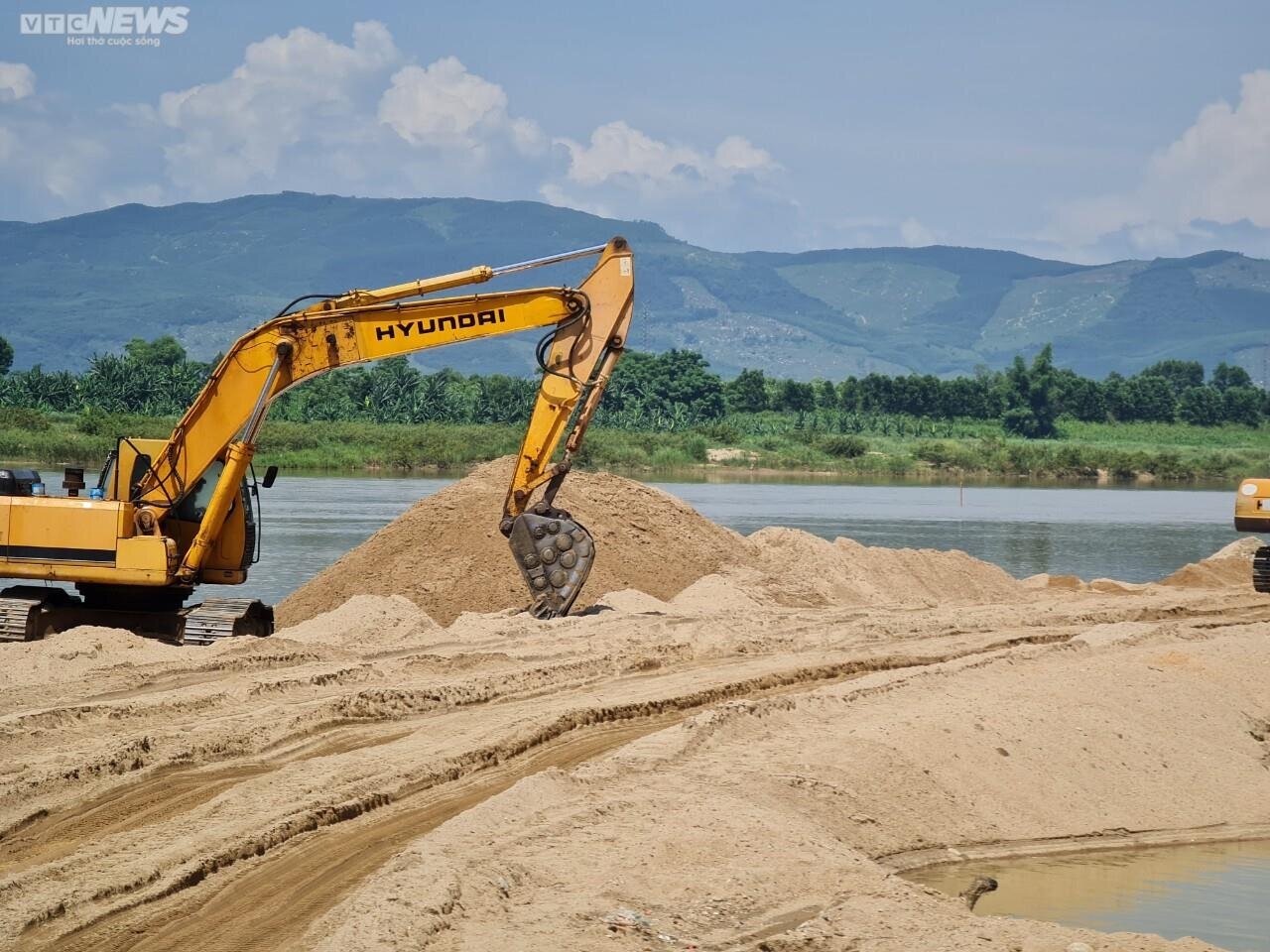 Doanh nghiệp muốn tăng giá cát gần 67%, Quảng Ngãi yêu cầu nêu rõ nguyên nhân - 1