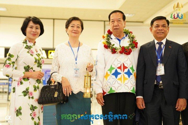Ngọn đuốc SEA Games 32 đến Việt Nam, bắt đầu hành trình vòng quanh Đông Nam Á - 1