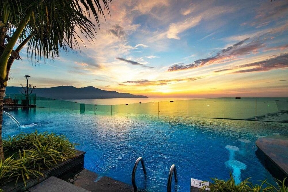 10 khách sạn Đà Nẵng gần biển có view cực đẹp - 1