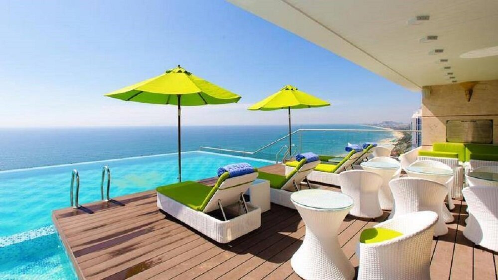 10 khách sạn Đà Nẵng gần biển có view cực đẹp - 7