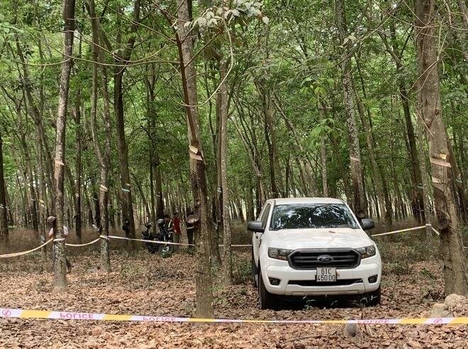 Giám đốc nghi sát hại nữ kế toán, bỏ xe trong rừng cao su - 1