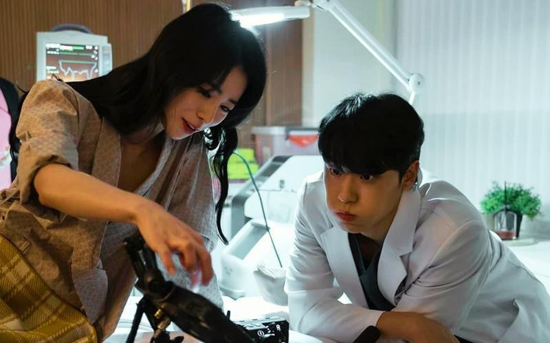 Công ty quản lý xác nhận Lee Do Huyn và Lim Ji Yeon đang hẹn hò - 2