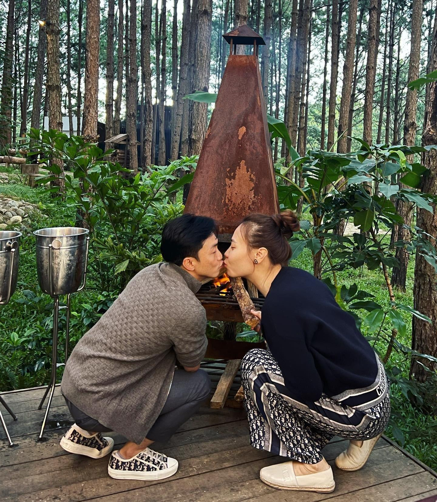 Đàm Thu Trang khoe ảnh ngọt ngào bên chồng, chờ đón con chào đời - 8