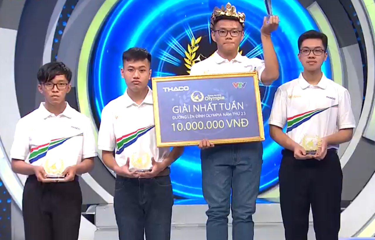 Nam sinh Đồng Nai chiến thắng áp đảo, giành vòng nguyệt quế Olympia với 300 điểm - 3