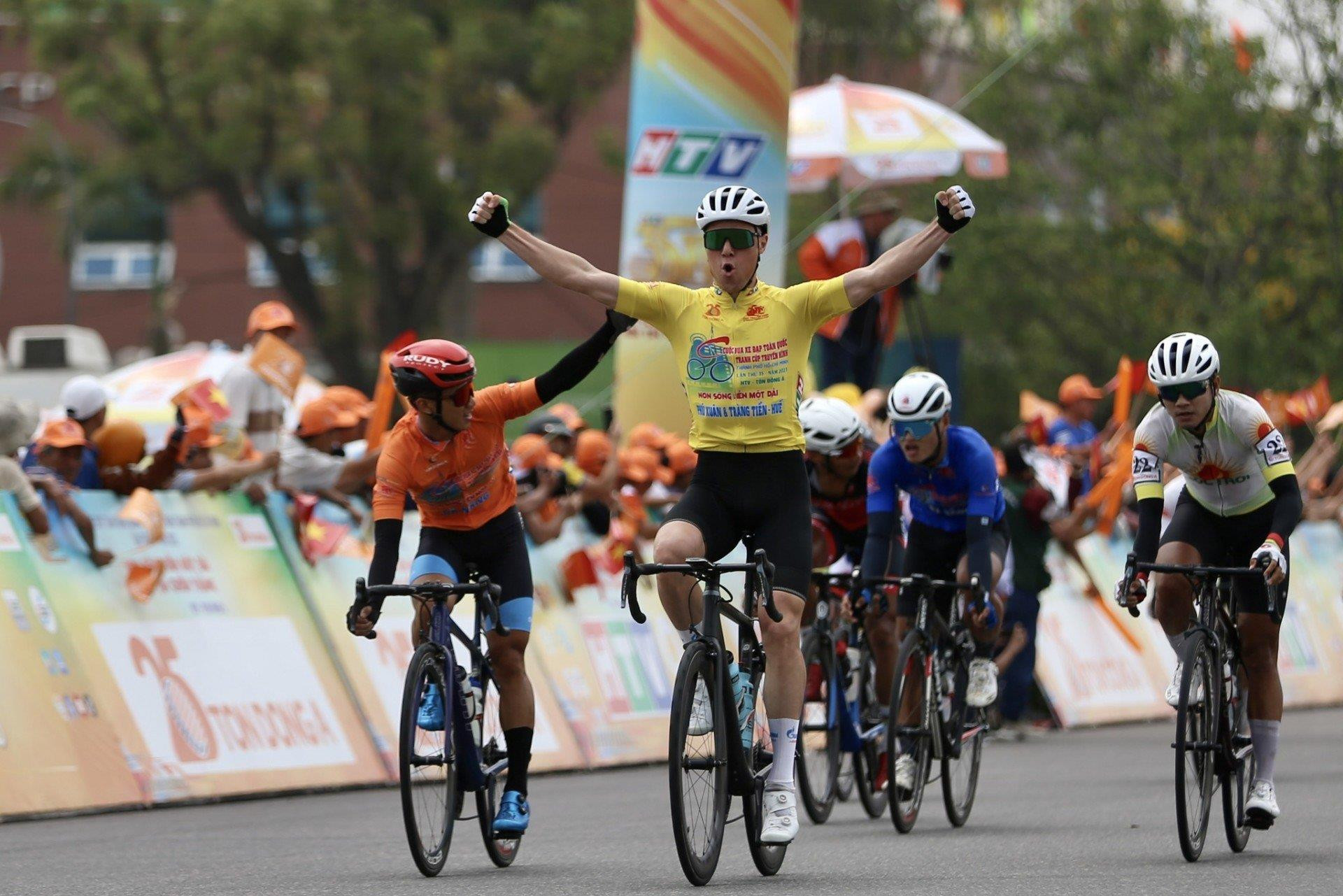 Chặng 8 Cúp Truyền hình 2023: Rikunov có lần thứ 4 thắng chặng - 1