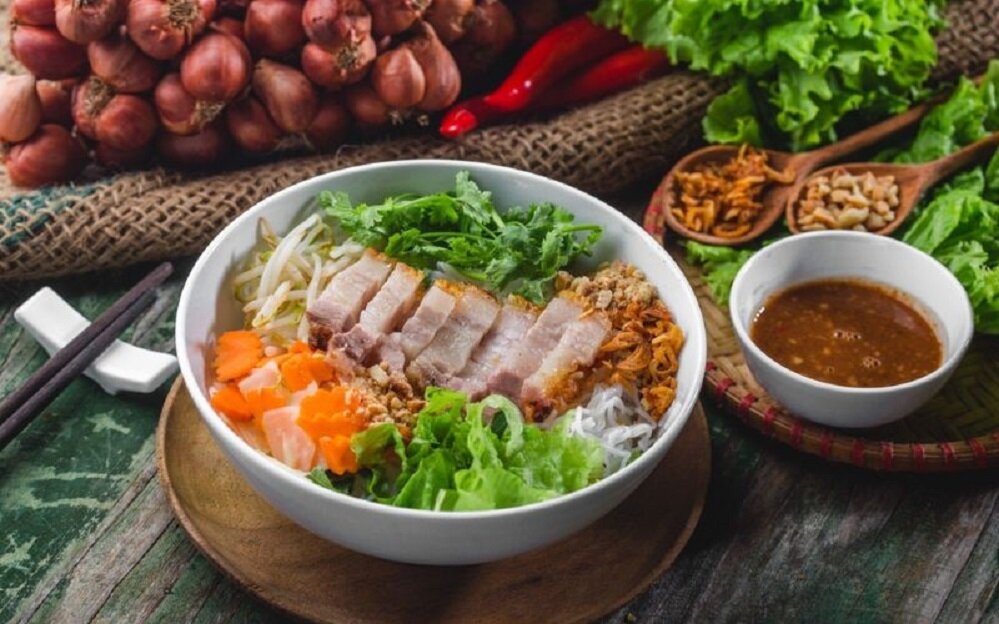 Ăn gì ở Đà Nẵng: Những món ngon du khách nhất định phải thử - 4