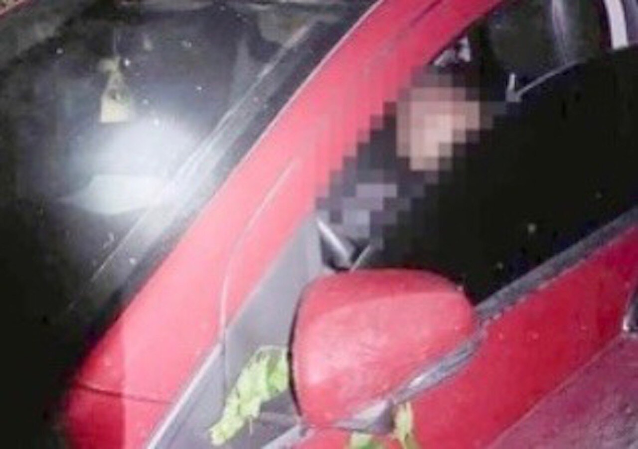 Vụ người phụ nữ chết trong ô tô tại hầm chung cư ở Hà Nội: Bắt 1 nghi phạm - 1