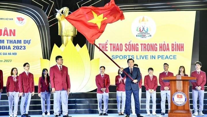 Đoàn Thể thao Việt Nam xuất quân dự SEA Games 32 với vai trò 'Sứ giả hoà bình' - 1