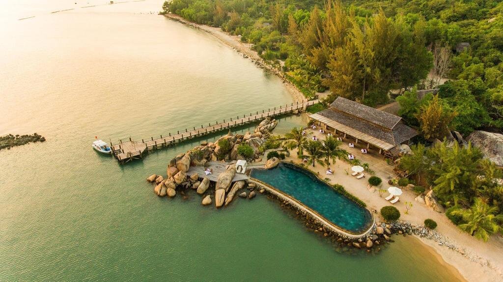 Top resort Nha Trang 'chất lừ', du khách không thể bỏ qua dịp nghỉ lễ 30/4 - 3