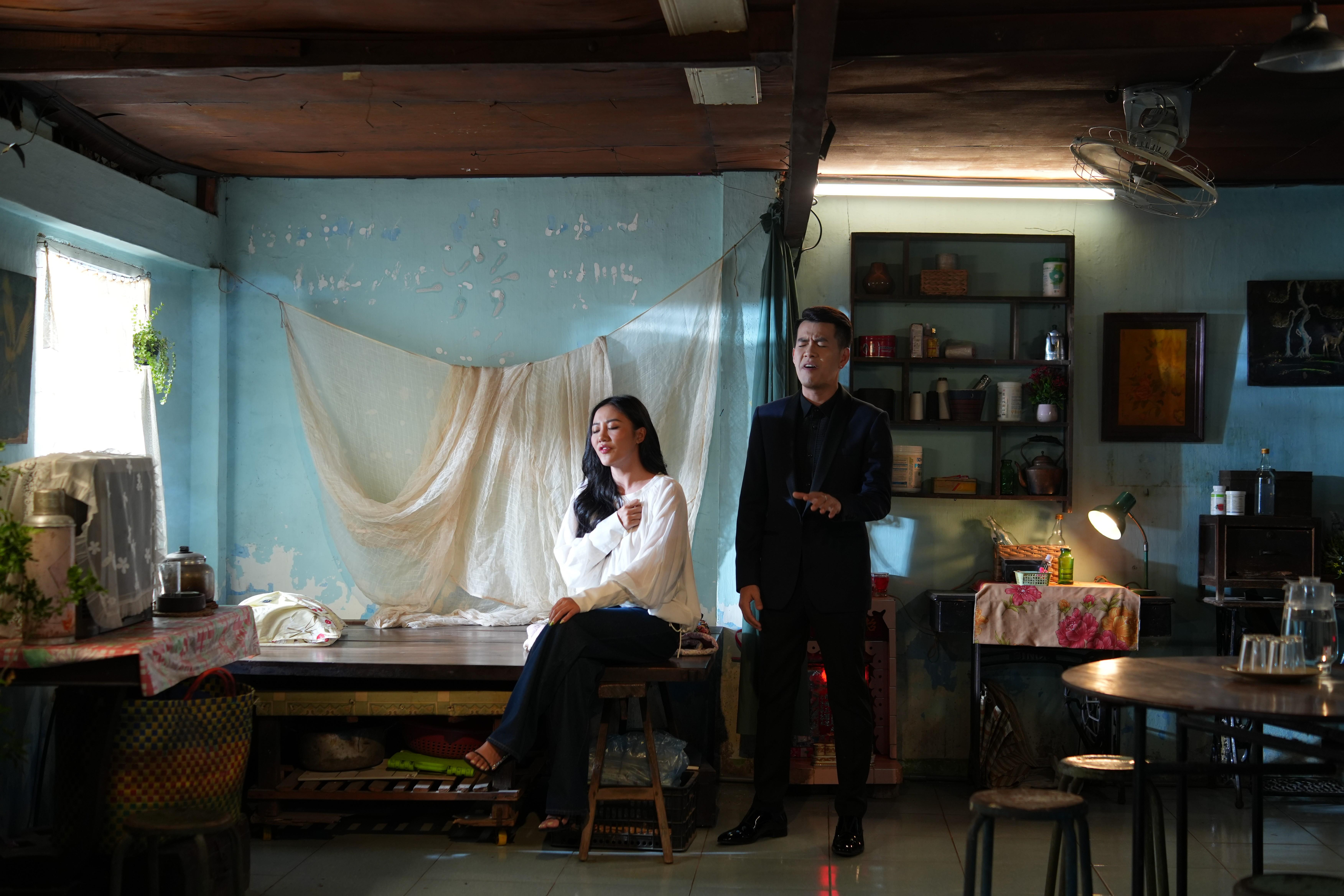 Văn Mai Hương, Hồ Trung Dũng ghi điểm khi hát nhạc phim 'Con Nhót mót chồng' - 4