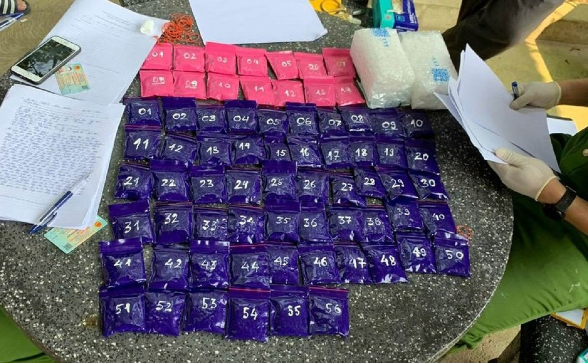 Triệt phá đường dây ma túy lớn ở Quảng Bình, thu giữ hơn 14.000 viên ma túy - 2