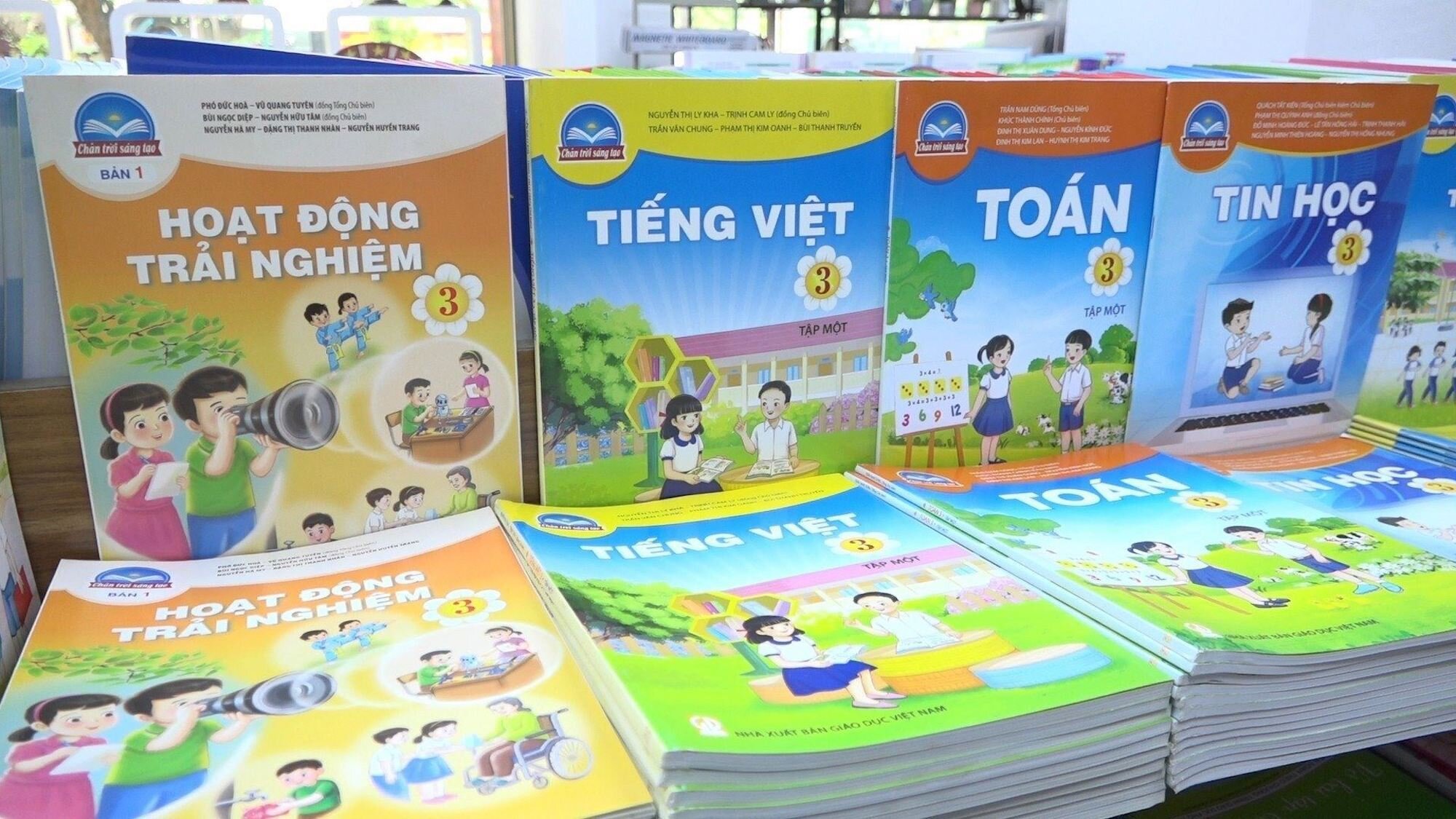 Nhà xuất bản Giáo dục Việt Nam gặp khó trong in ấn, phát hành SGK năm học tới - 1