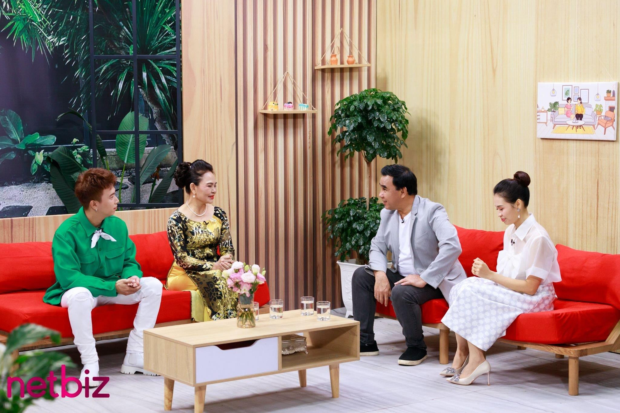 Quyền Linh bất ngờ bí quyết chinh phục mẹ vợ của chàng ca sĩ điển trai - 4