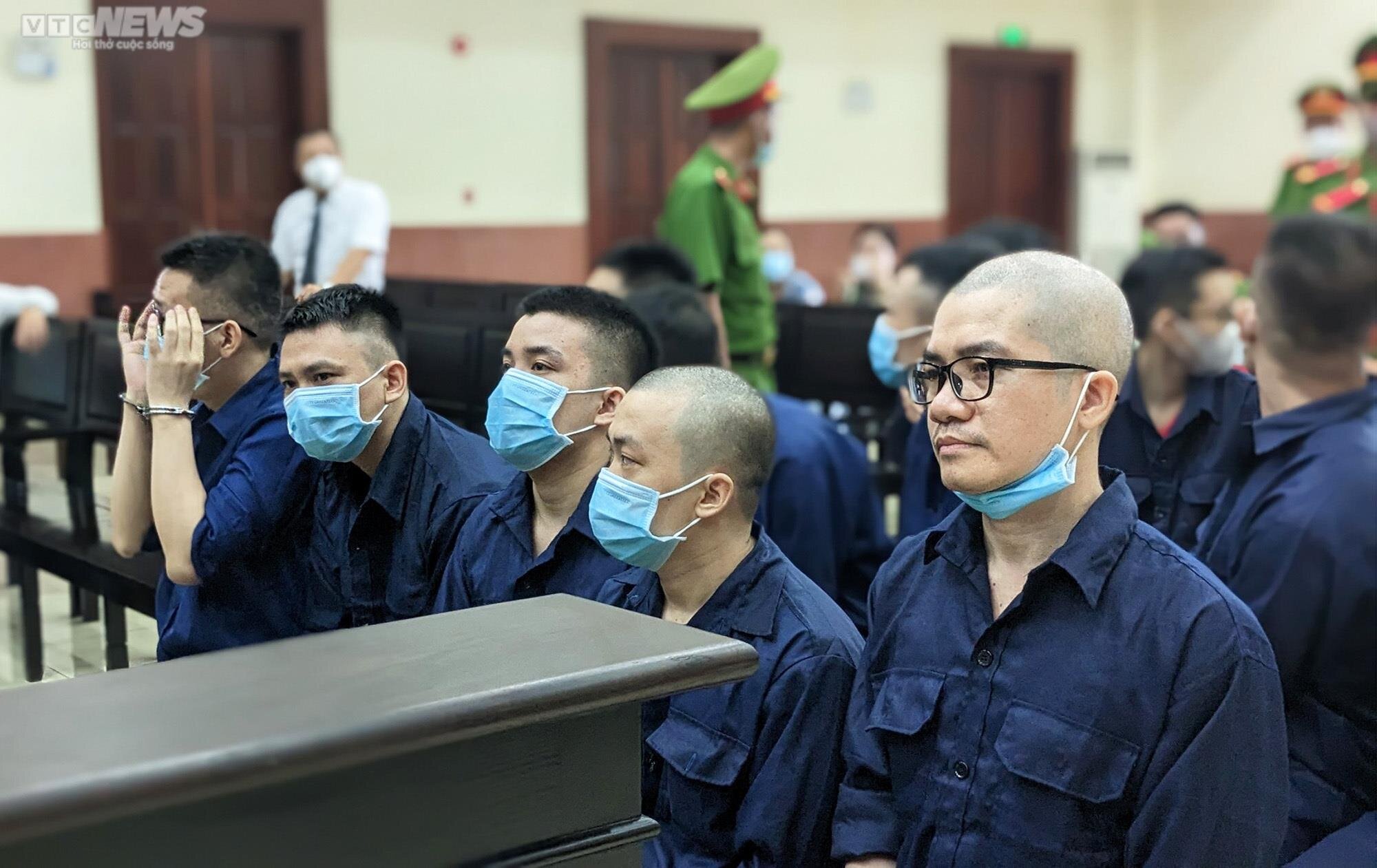 Vợ và hai em trai của CEO Alibaba Nguyễn Thái Luyện được giảm án - 1