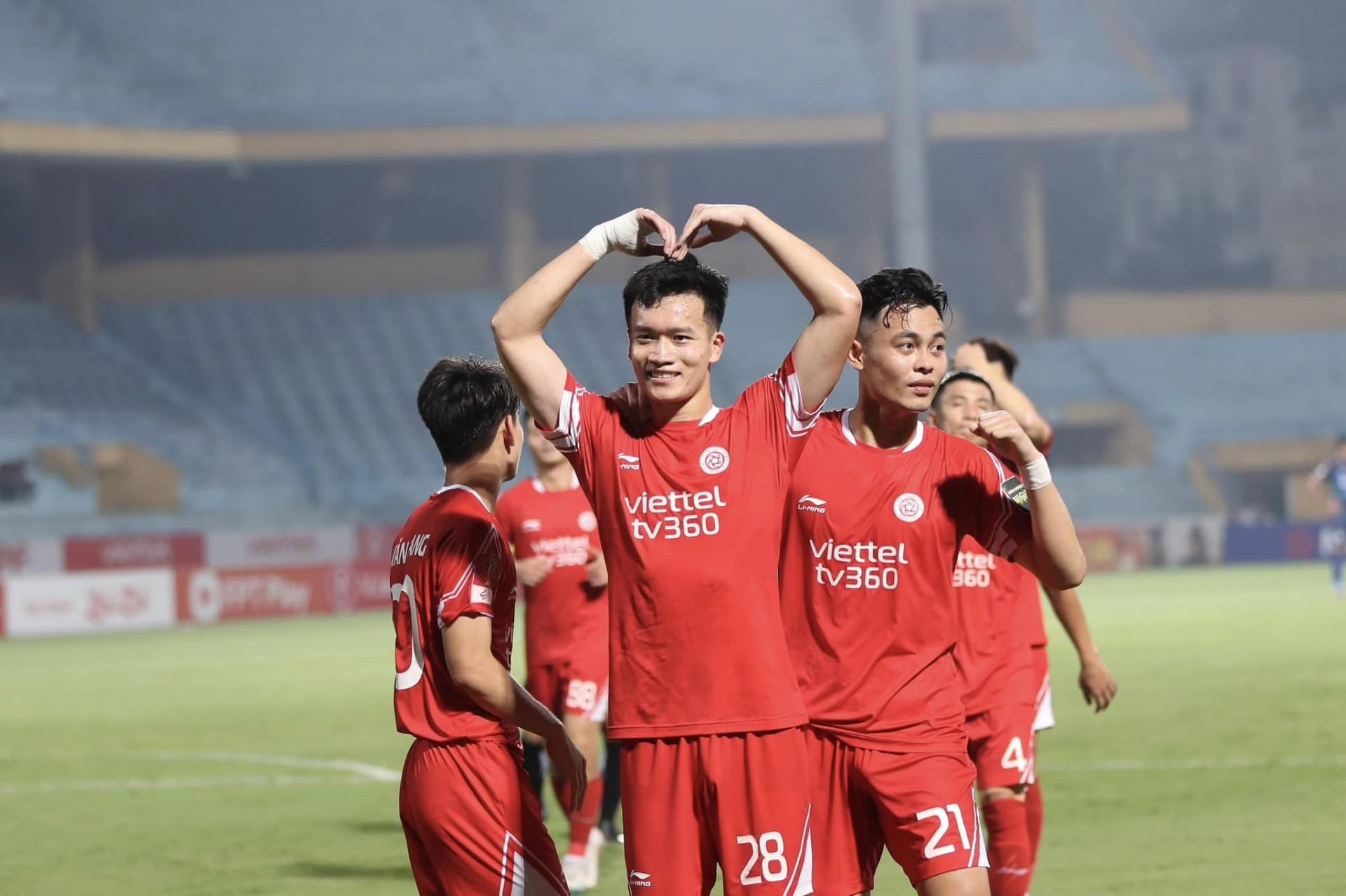 V.League vòng 8: Hoàng Đức, Văn Phong tỏa sáng, Viettel trở lại cuộc đua - 2