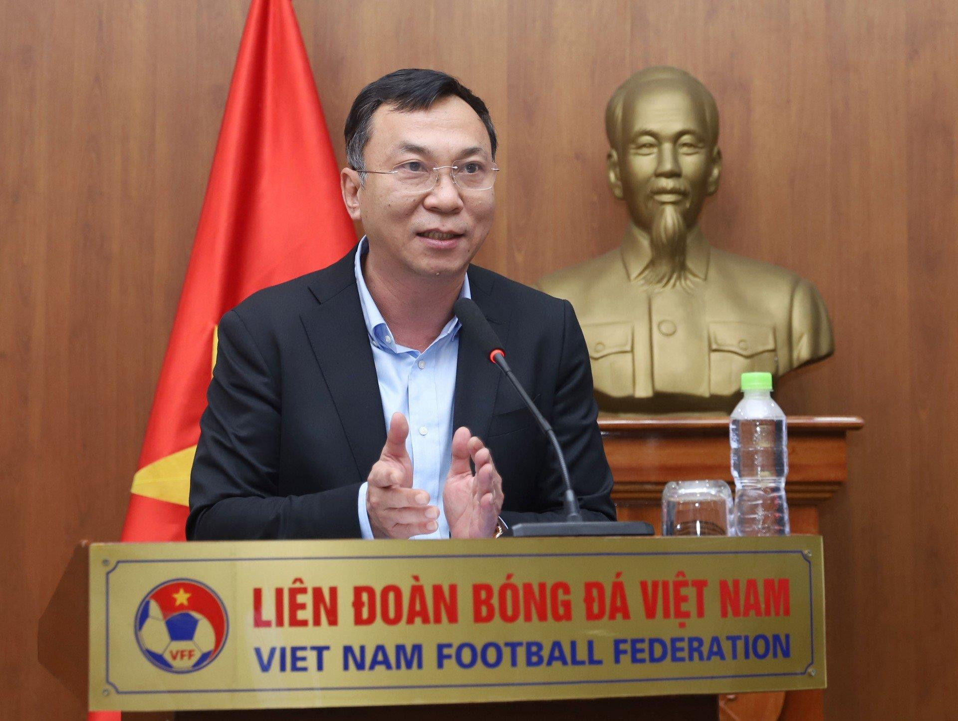 Đội tuyển nữ quốc gia nhận 5,6 tỷ đồng tiền thưởng sau tấm HCV SEA Games 32 - 1