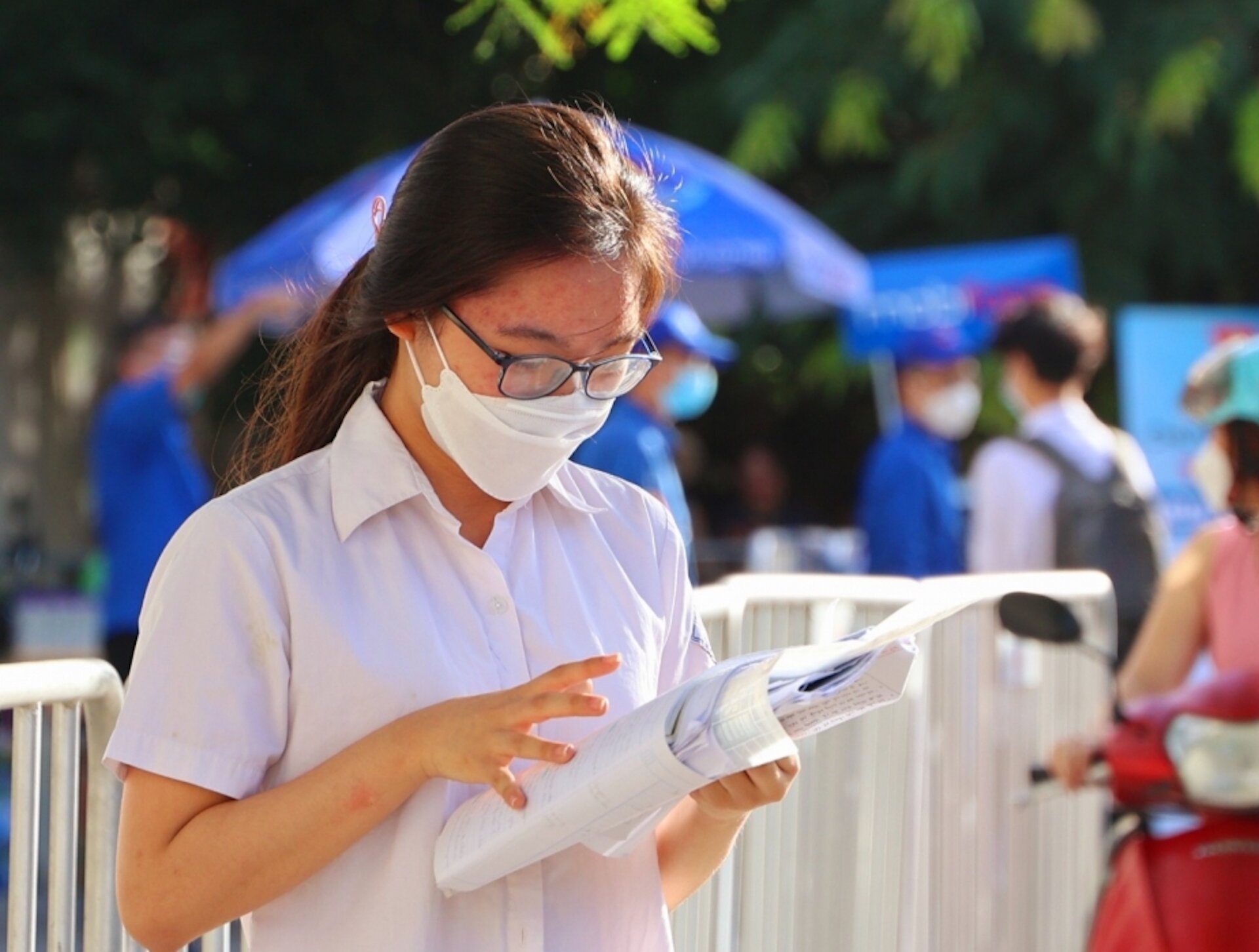 Số học sinh được miễn thi ngoại ngữ ở Hà Nội tăng 3 lần - 1