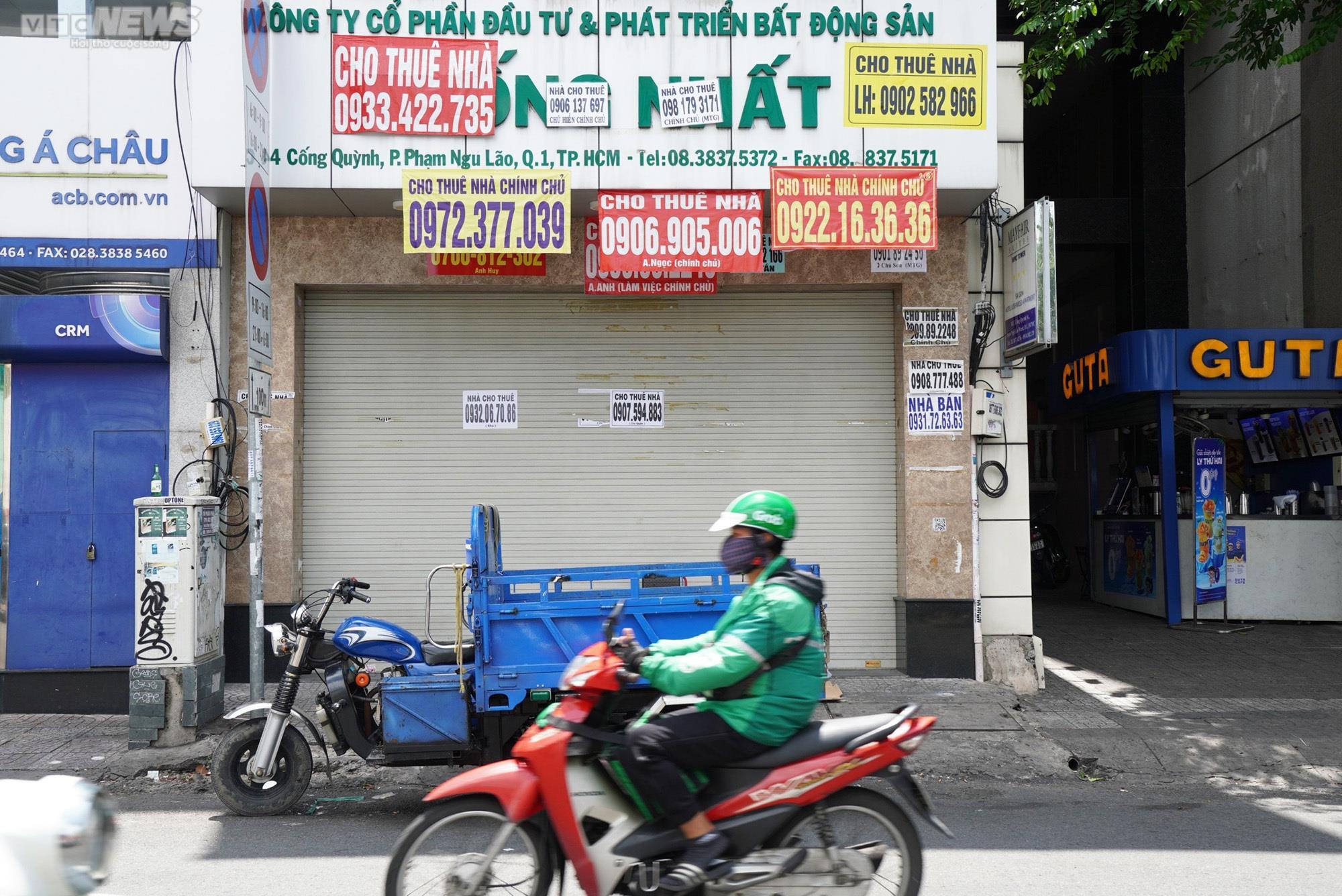 TP.HCM: Mặt bằng kinh doanh ở phố Tây Bùi Viện chưa thoát cảnh ế ẩm - 9