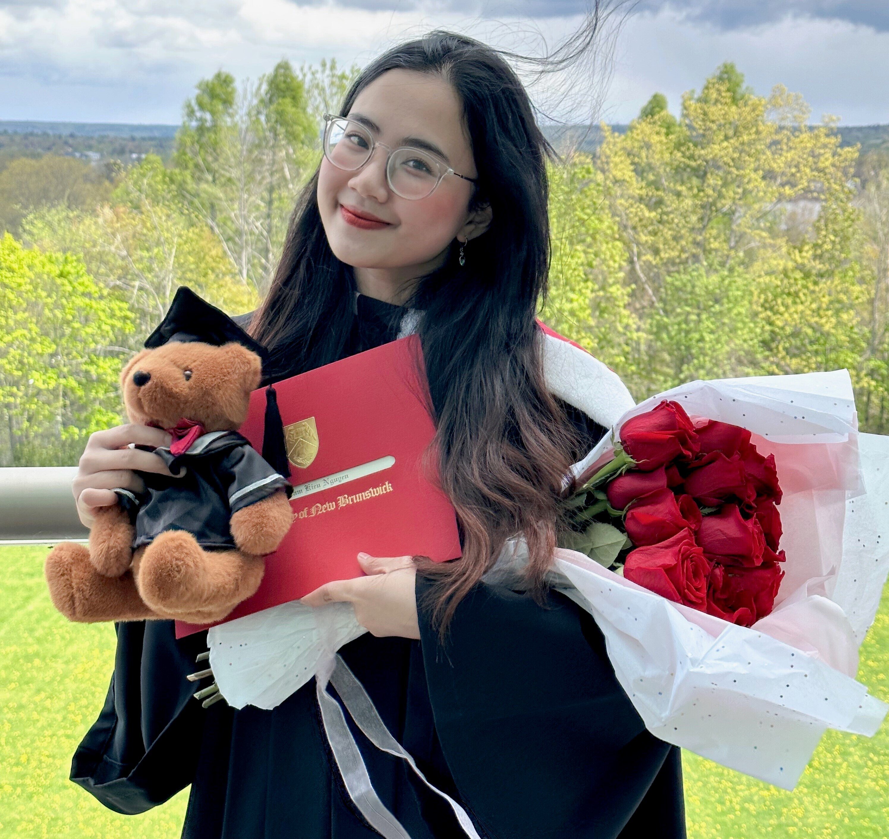 Đạt GPA tuyệt đối, nữ sinh Việt tốt nghiệp thủ khoa ngành Hóa dược tại Canada - 1
