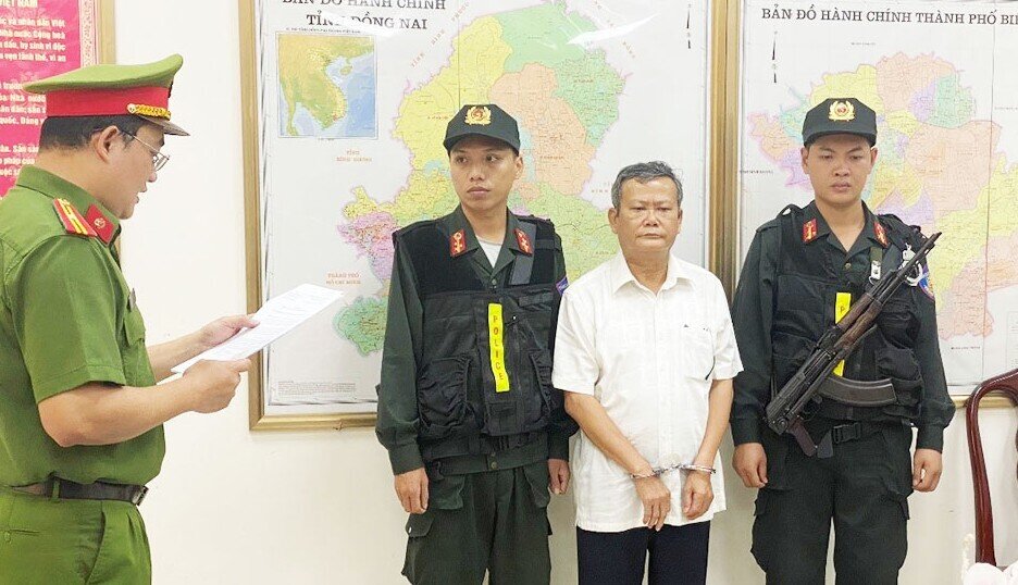 Đồng Nai: Bắt tạm giam nguyên Trưởng phòng Quản lý đô thị huyện Trảng Bom  - 1