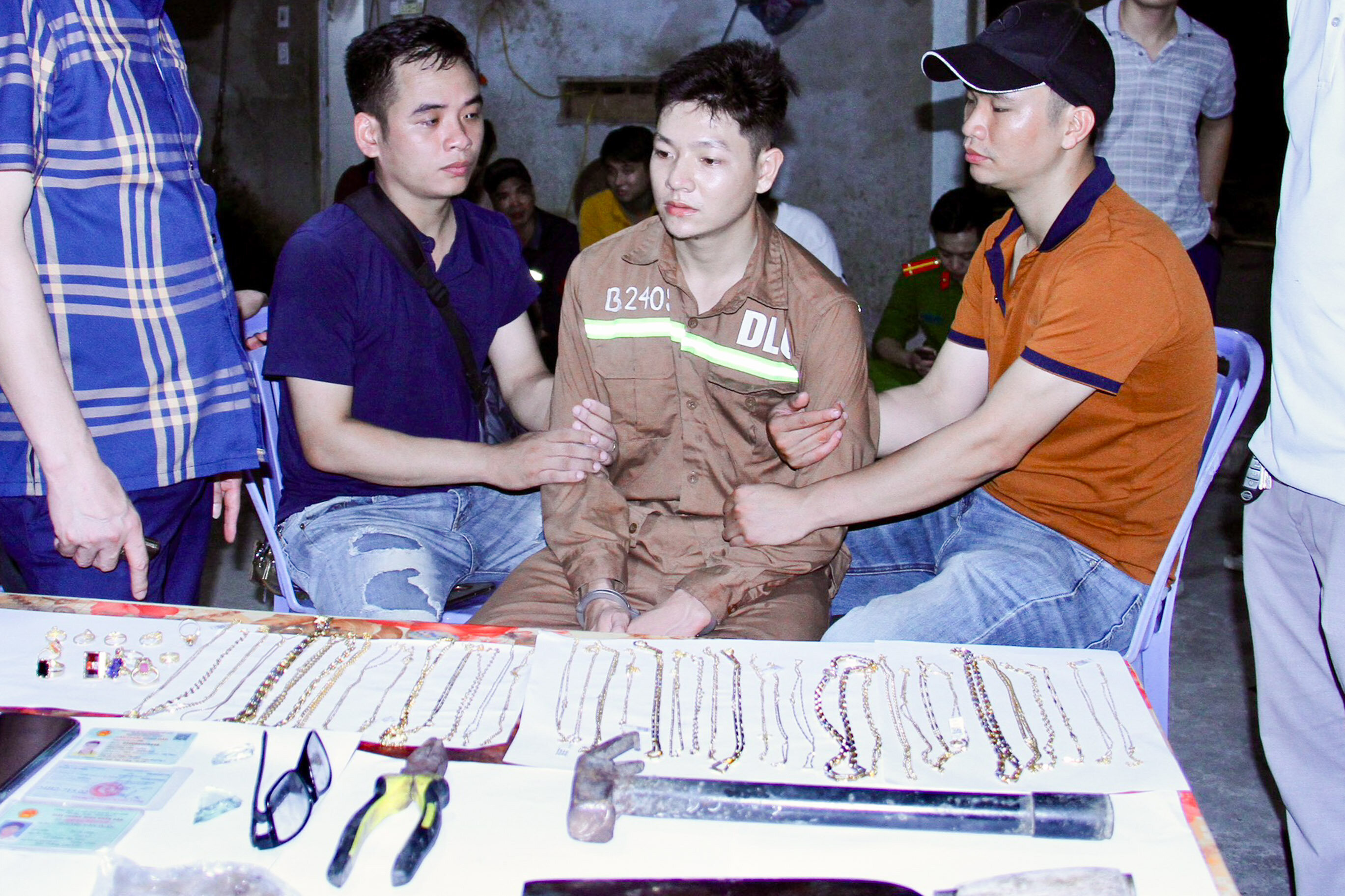 Nguyễn Văn Tuấn thời điểm bị bắt giữ. (Ảnh: Công an cung cấp)