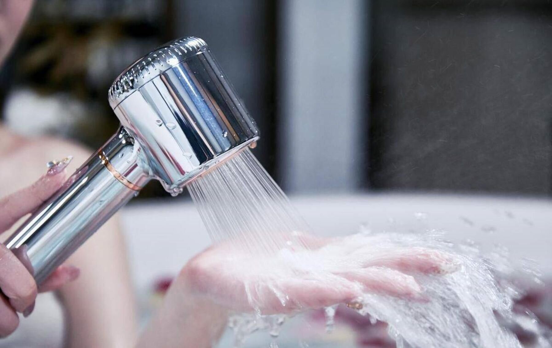 Thói quen tắm không lành mạnh sẽ gây hại cho sức khỏe của bạn (Nguồn: Sohu)