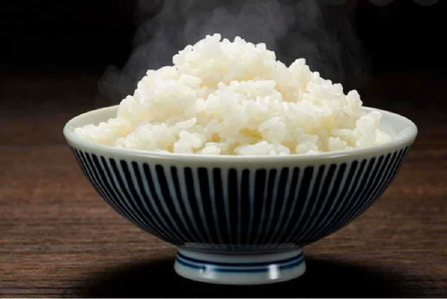 Hãy tham khảo các mẹo ăn cơm trắng vừa ngon vừa không lo tăng cân.