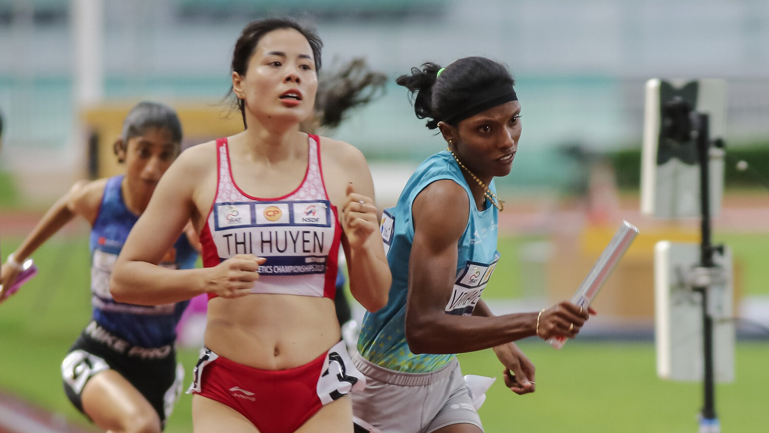 Nguyễn Thị Huyền sẽ thi đấu vòng loại 400m vượt rào.