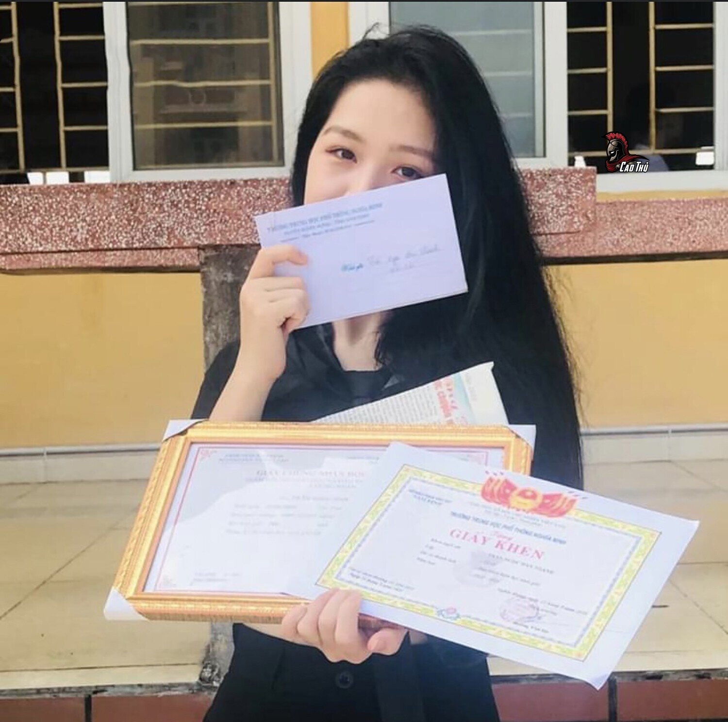 Trần Ngọc Đan Thanh là thí sinh duy nhất đạt điểm 10 môn Ngữ văn thi tốt nghiệp. (Ảnh: FBNV)