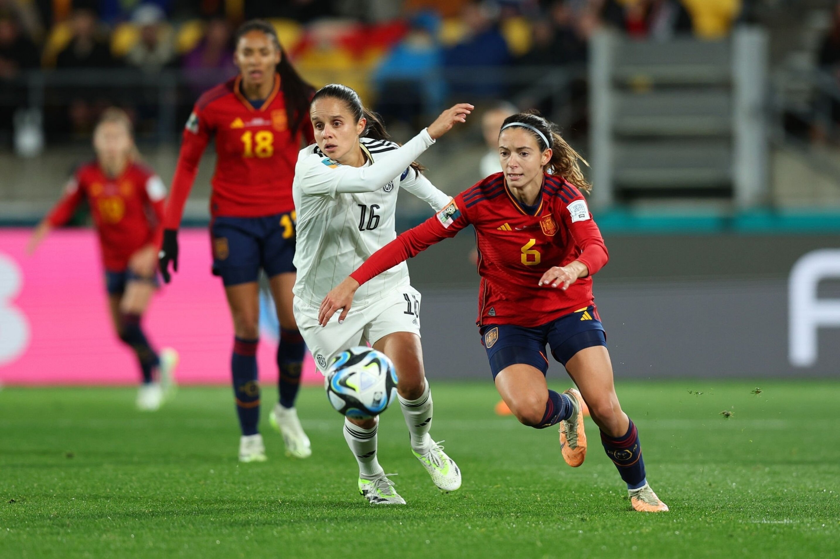 Đội tuyển nữ Tây Ban Nha chạm trán Zambia.