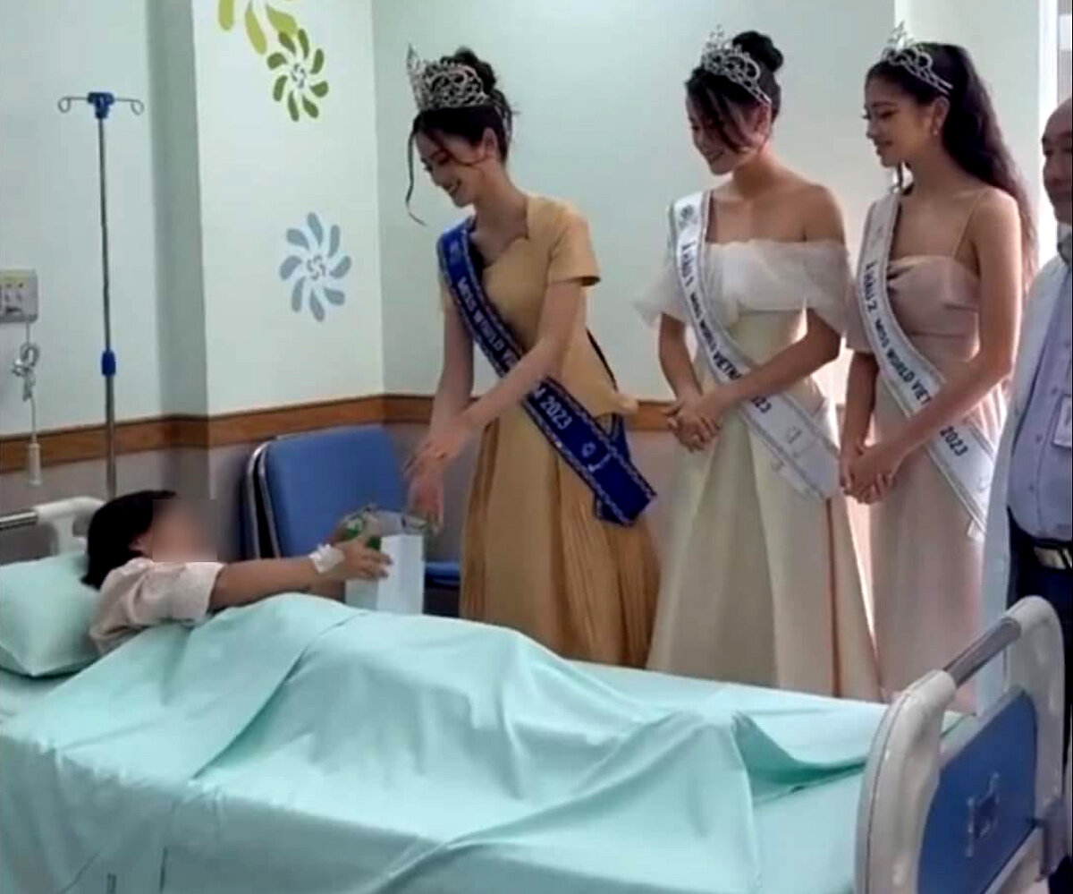Hình ảnh các nàng hậu Miss World Vietnam 2023 thăm bệnh nhân ở bệnh viện 5 sao đang 