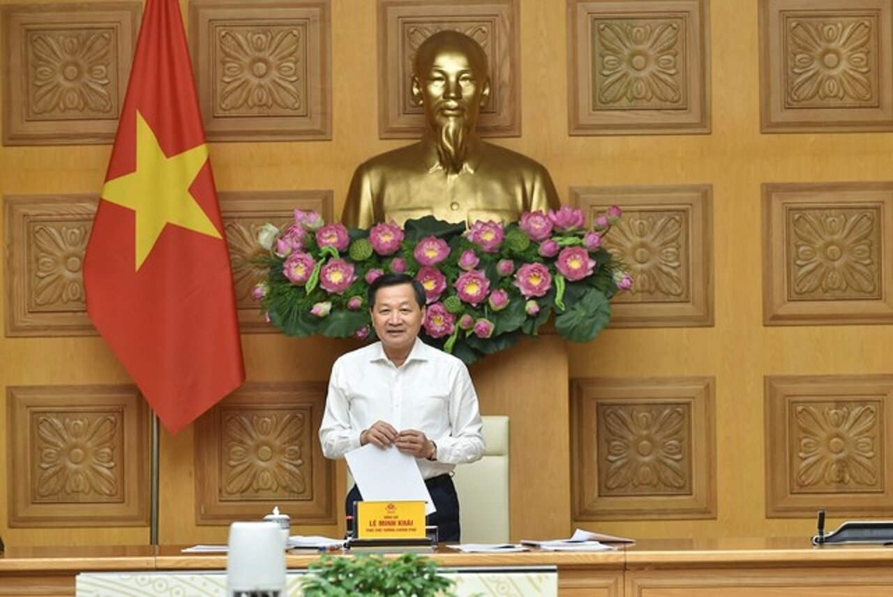 Phó Thủ tướng Lê Minh Khái điều hành phiên họp Ban chỉ đạo điều hành giá về kết quả công tác điều hành giá 7 tháng đầu năm và những tháng còn lại của năm 2023. (Ảnh: VGP/Quang Thương)