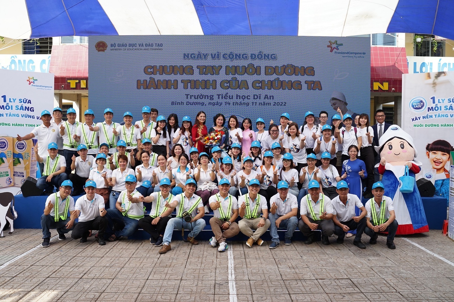 “Ngày vì cộng đồng” với hơn 200 nhân viên công ty đã mang đến những hoạt động về dinh dưỡng đầy ý nghĩa cho hàng nghìn học sinh tại Hà Nam và Bình Dương.