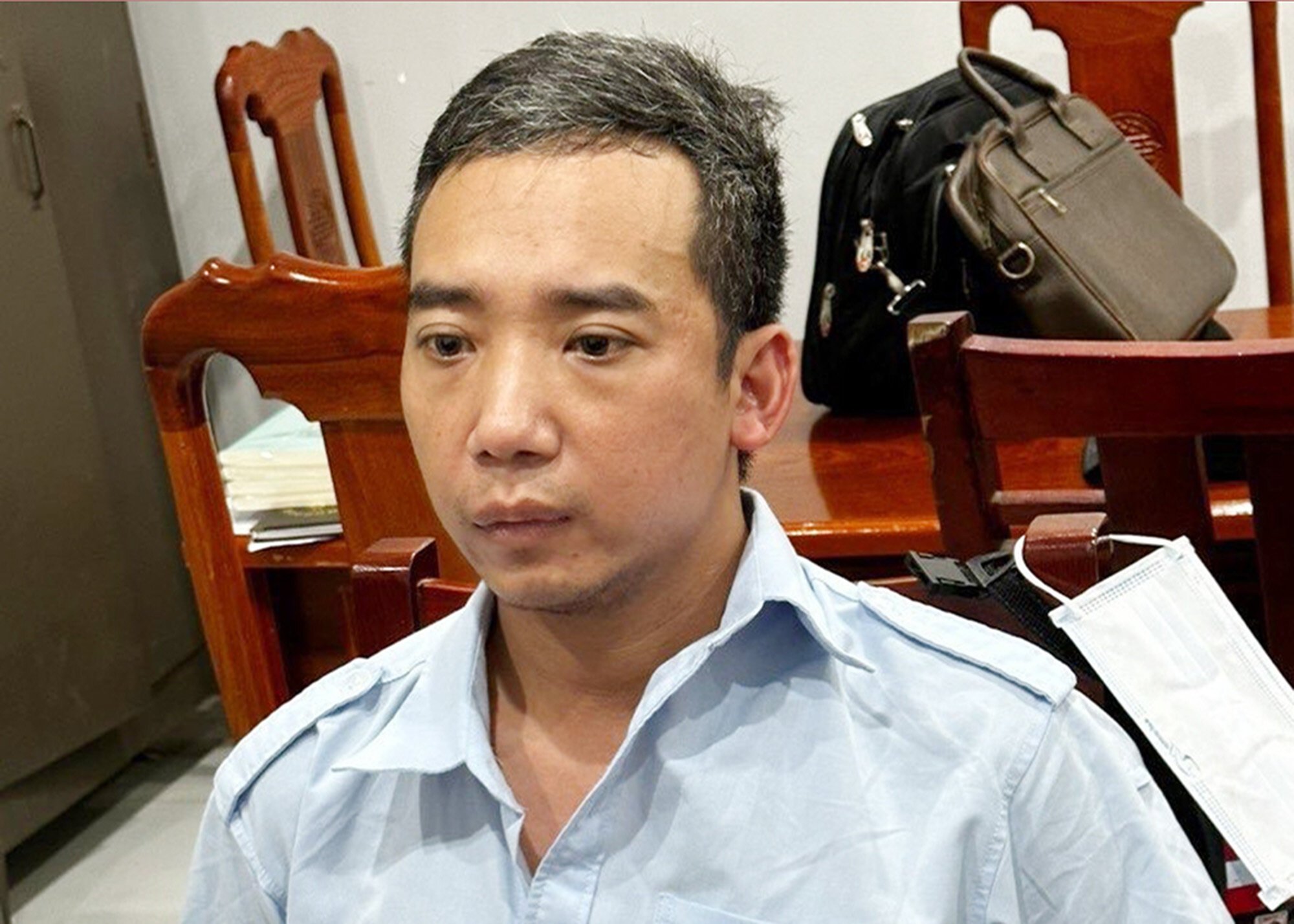 Nghi can Trần Hữu Sơn bị công an bắt giữ sau khi gây án. (Ảnh: Báo Đồng Nai)
