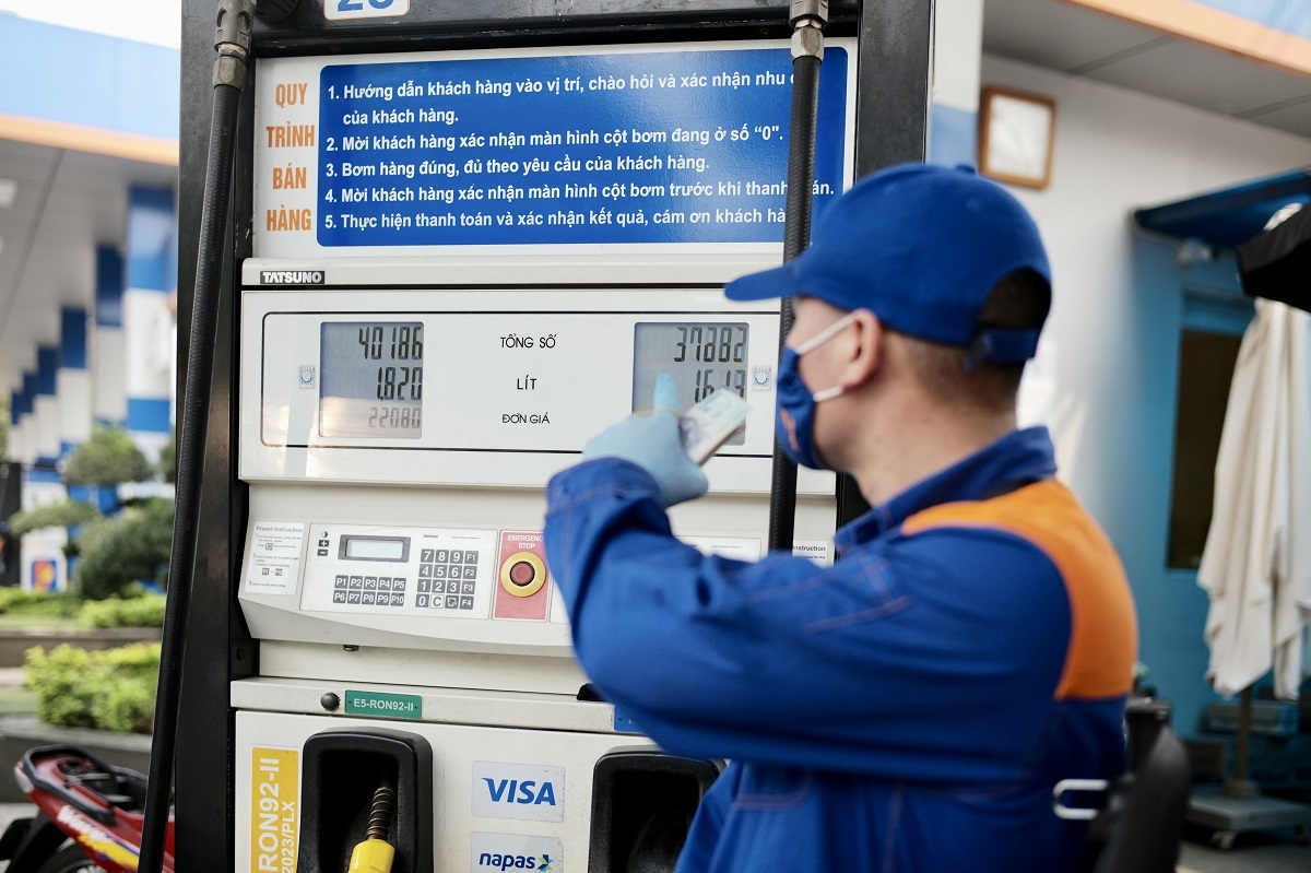 Giá xăng dầu được điều chỉnh tăng trong kỳ điều hành ngày 11/8.