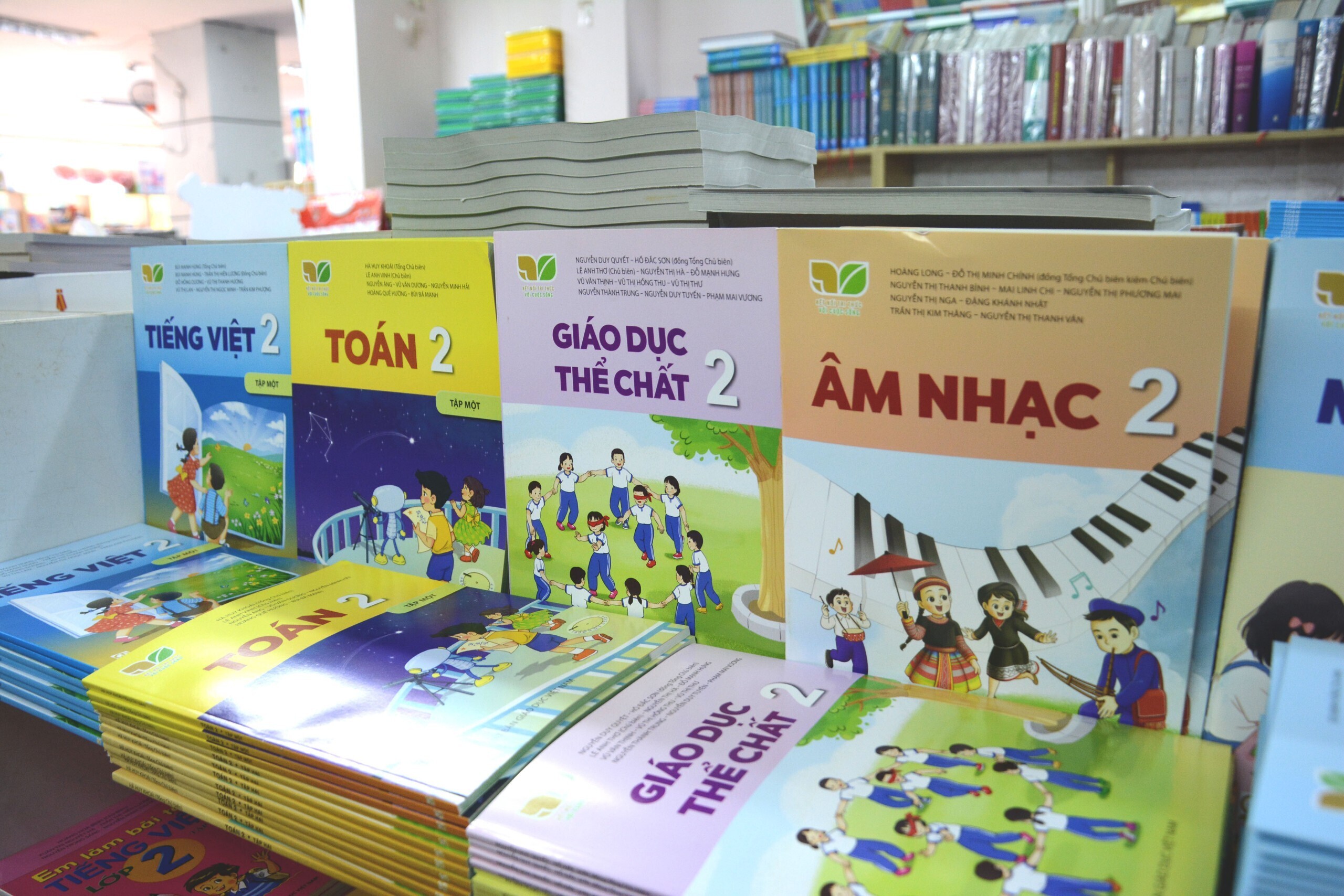 Chuyên gia không đồng tình việc giao Bộ GD&ĐT biên soạn 1 bộ sách giáo khoa. (Ảnh minh hoạ)