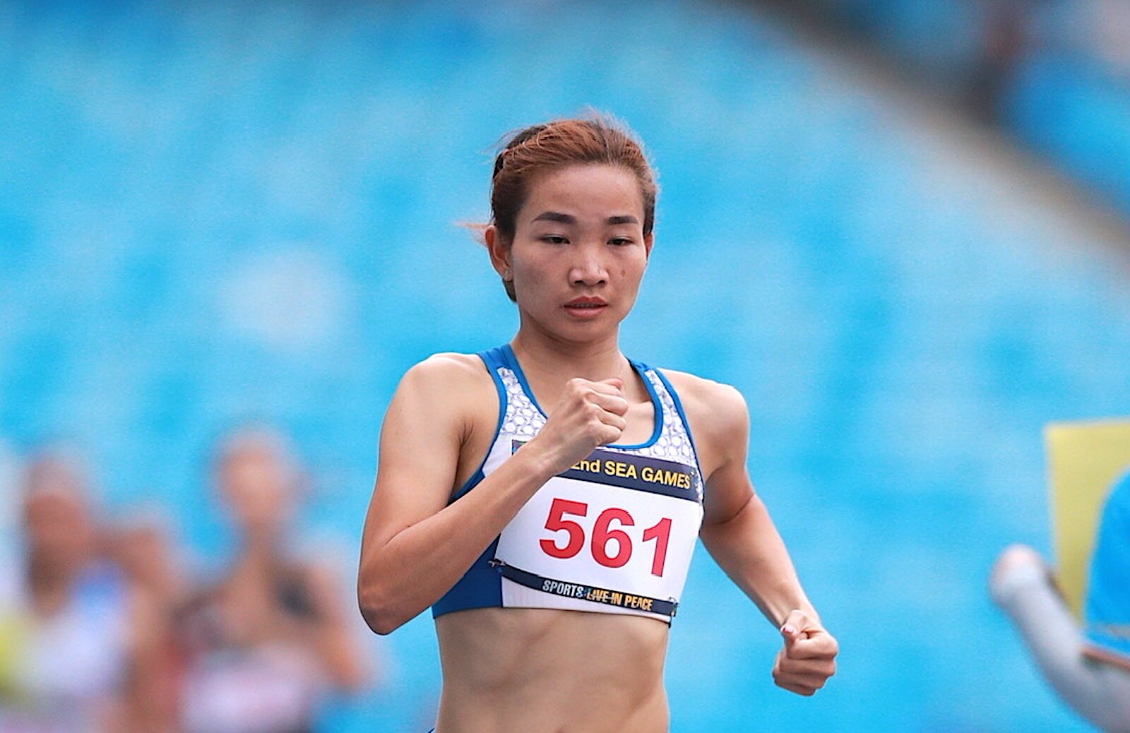 Nguyễn Thị Oanh về nhất cự ly Marathon tại Marathon Quốc tế TP. Hồ Chí Minh 2023.