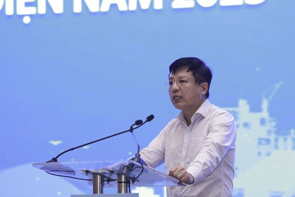 Ông Hồ Sỹ Hùng - Phó Chủ tịch Ủy ban Quản lý vốn nhà nước tại doanh nghiệp phát biểu chỉ đạo tại hội nghị.