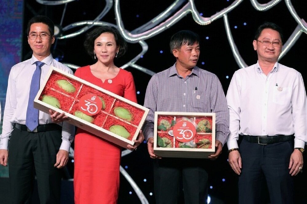 Hàng loạt nông sản được đấu giá hàng trăm triệu đồng tại sự kiện đấu giá các loại nông sản kể trên được Saigon Co.op tổ chức.
